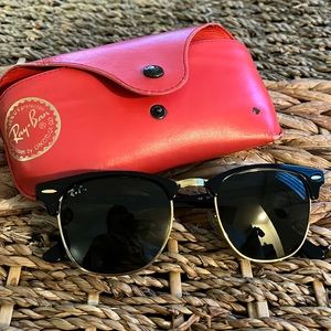 Club master Ray Ban sunglasses